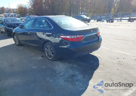 2015 Toyota Camry Se z USA, uszkodzony, nr VIN 4T1BF1FK7FU016232